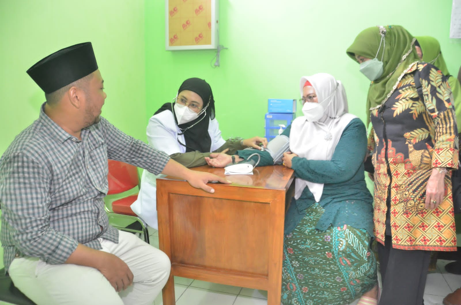 Bupati Fandi Resmikan Klinik Mabarrot Muslimat Nu Menganti Jatimpedia