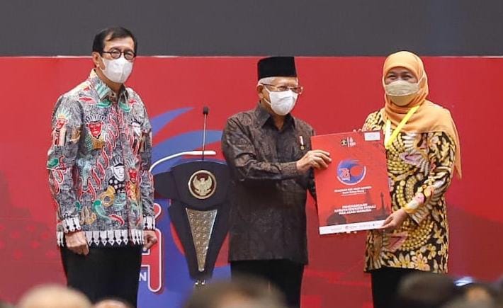 Gubernur Jatim Raih Penghargaan Pembina Daerah Peduli HAM Terbaik