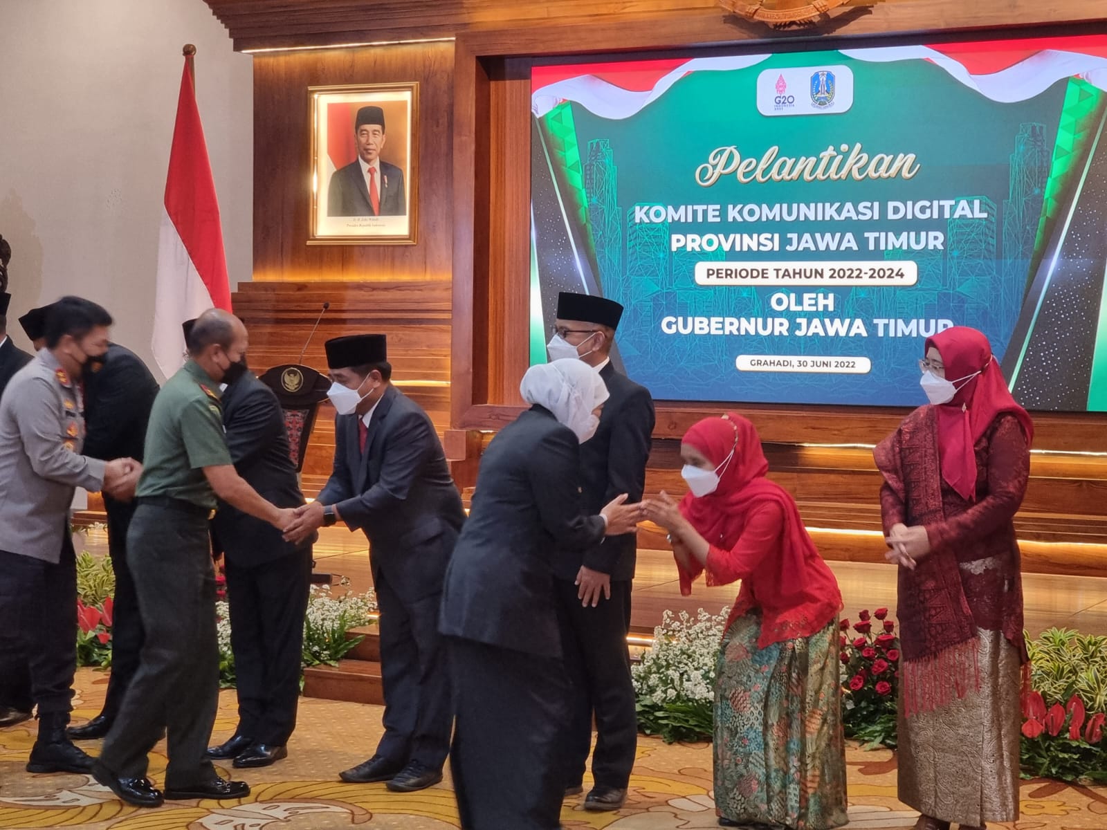 Pengurus Komite Komunikasi Digital Jatim Dilantik, Ini Pesan Gubernur Khofifah