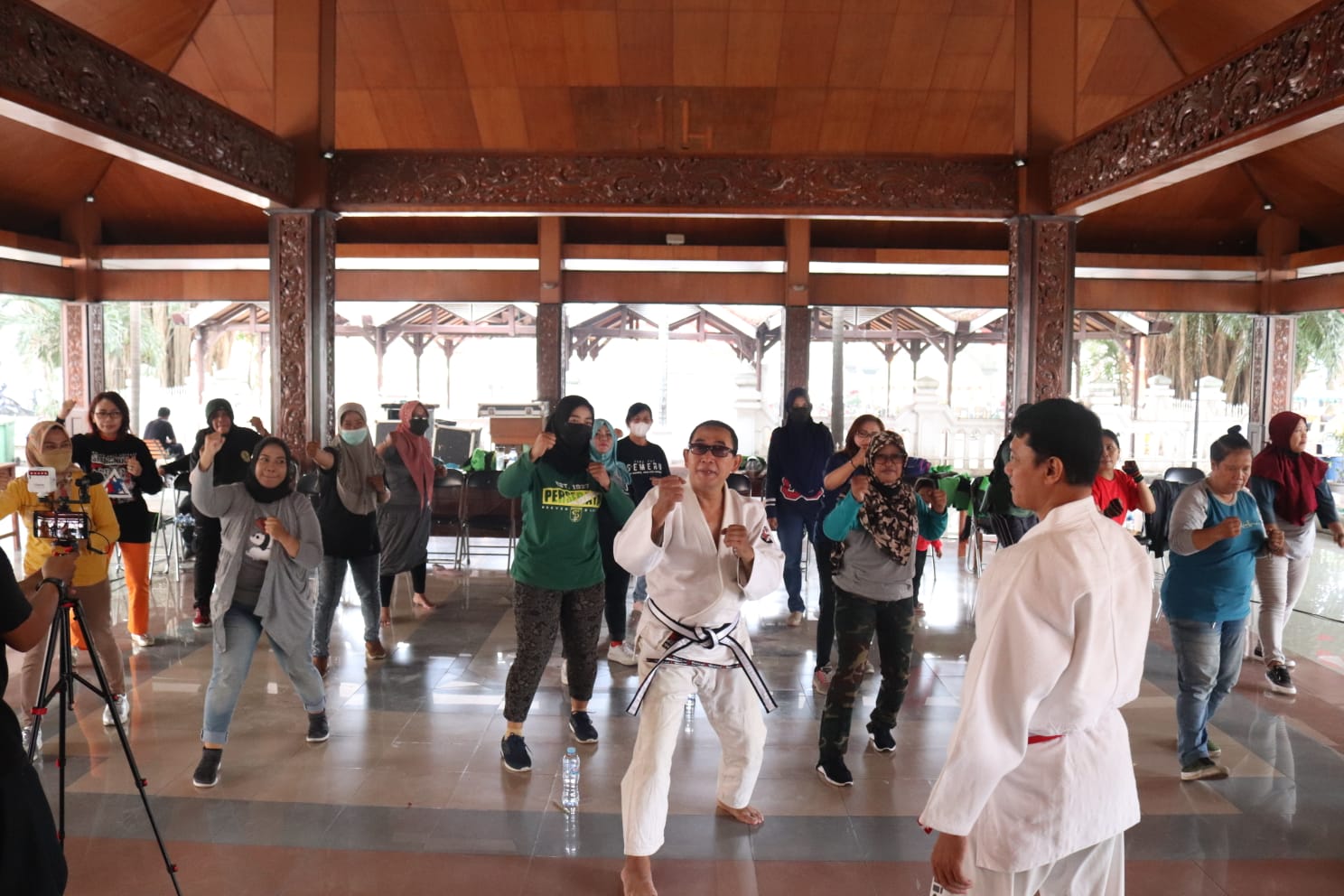 Ciatt, Ojol Perempuan Dilatih Beladiri