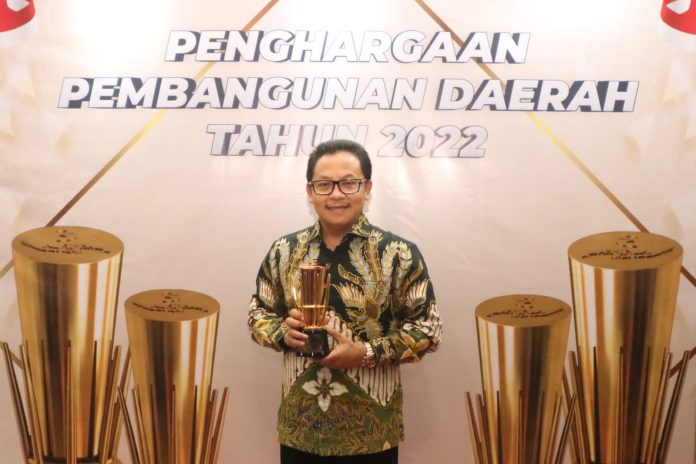Kota Malang Raih Anugerah Pembangunan Daerah