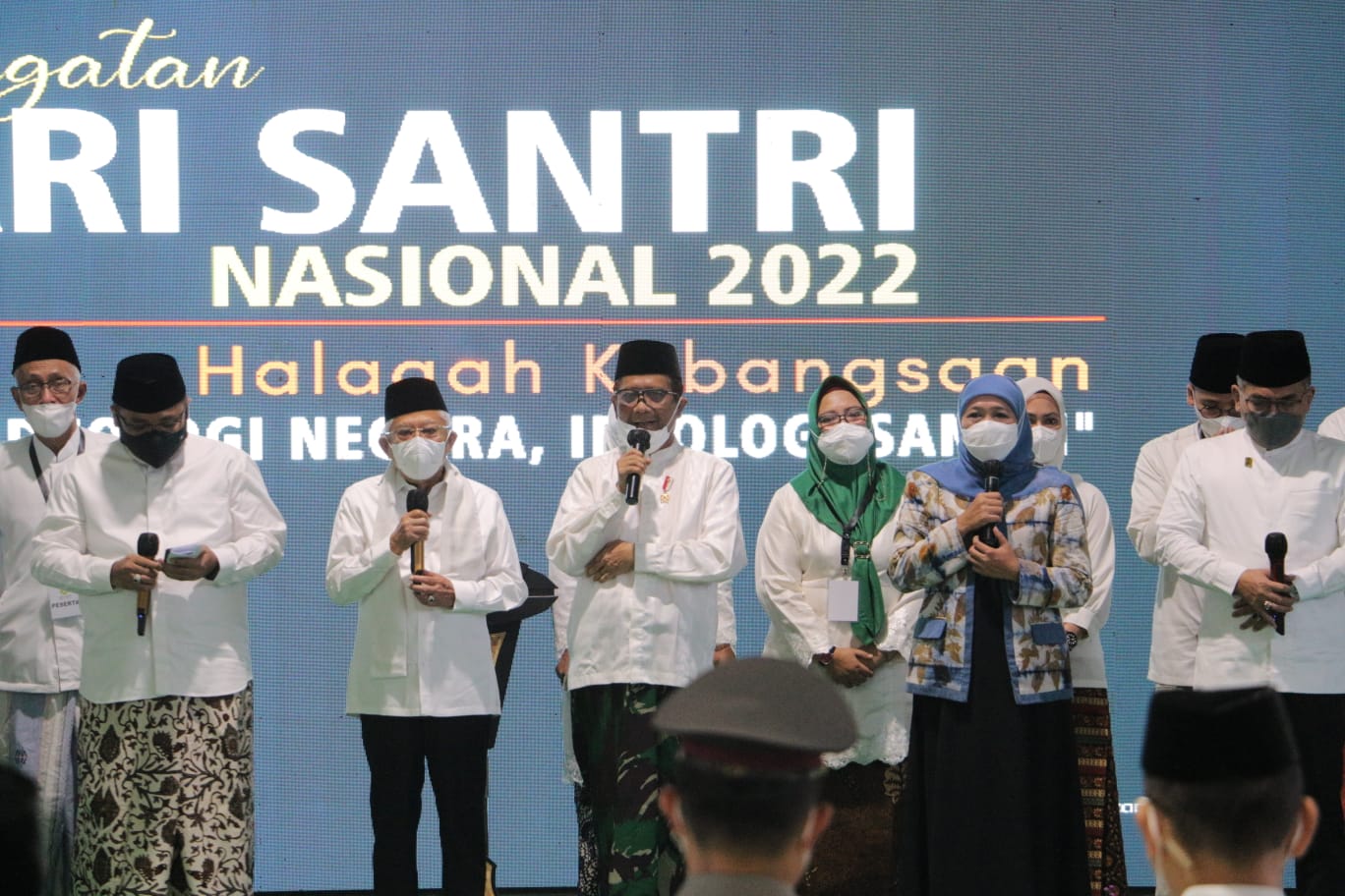 Peringatan Hari Santri, Wabup Gresik Bersalawat Bareng Wapres