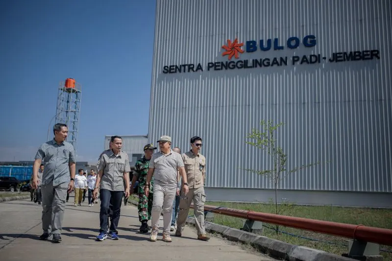 Amankan Stok Lebaran, Bulog Jember Tambah Kuota Beras Impor