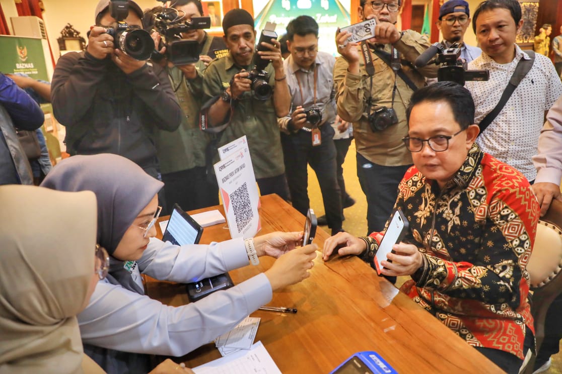 Ajak Forkopimda dan Pengusaha Tunaikan Zakat Melalui Baznas, Pj. Gubernur Adhy: Kontribusi Tingkatkan Kesejahteraan Masyarakat