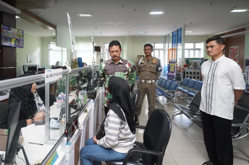 Libur Lebaran, Dispendukcapil Madiun Tetap Layani Masyarakat