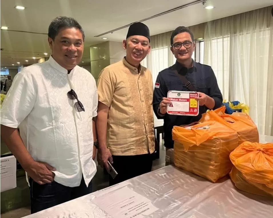 Kepala BPKH Cek Dapur Katering dan Rasakan Aroma Seperti di Dapur Sendiri