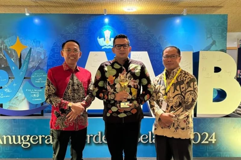Pemkot Mojokerto Raih Penghargaan Merdeka Belajar dari Mendikbud