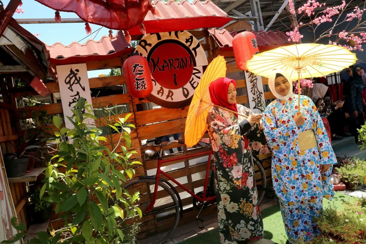 Kota Surabaya Kembangkan 35 Kampung Tematik Wisata