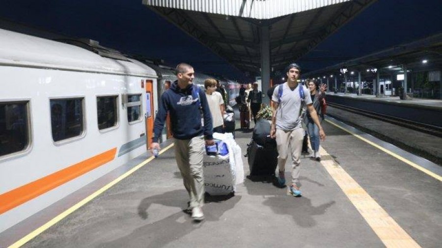 Januari-September Hampir Setengah Juta Turis Naik KAI