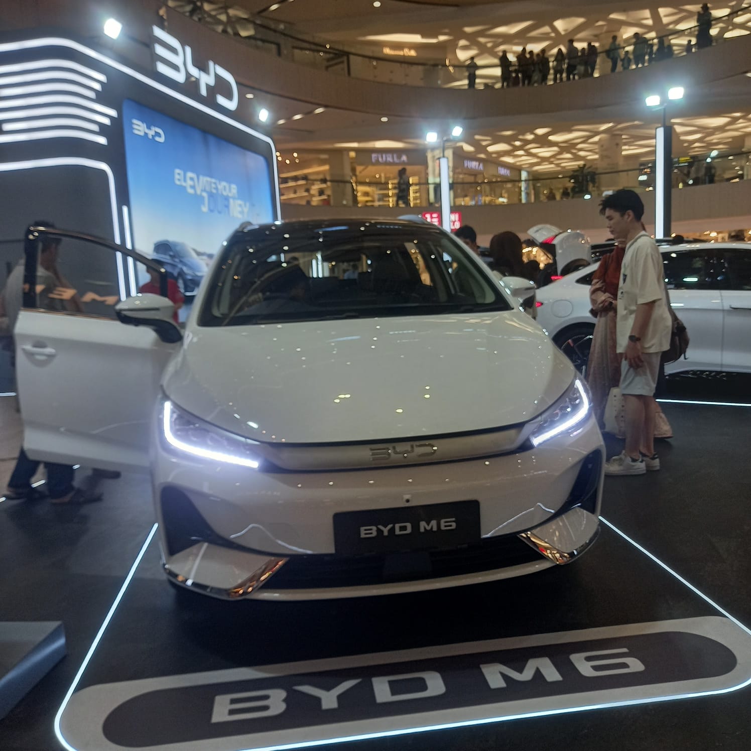 Penjualan Mobil Listrik di Indonesia Melonjak, Merek China Mendominasi Pasar