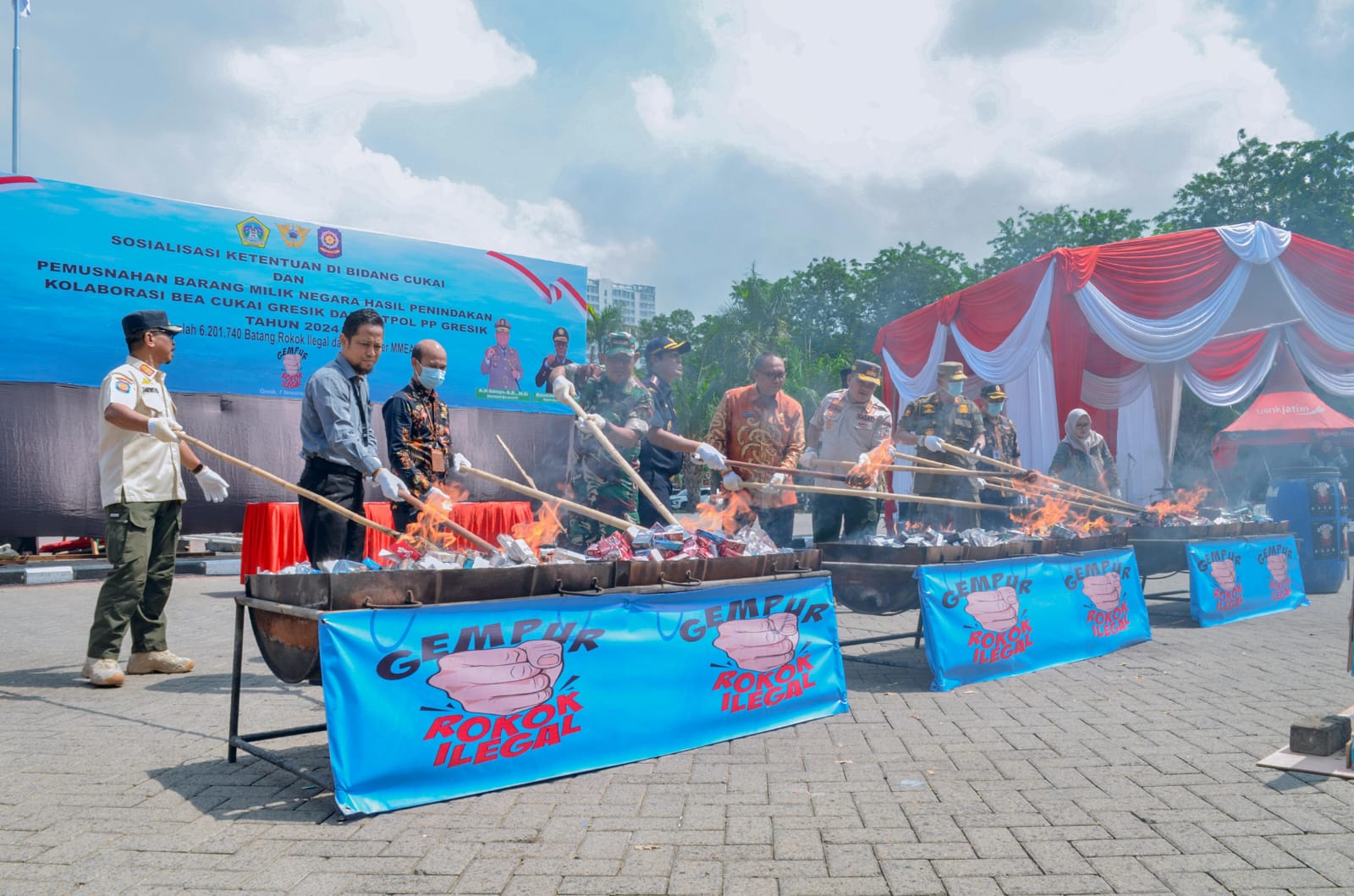 Bea Cukai Gresik Musnahkan Barang Kena Cukai Ilegal Senilai Rp 8,3 Miliar