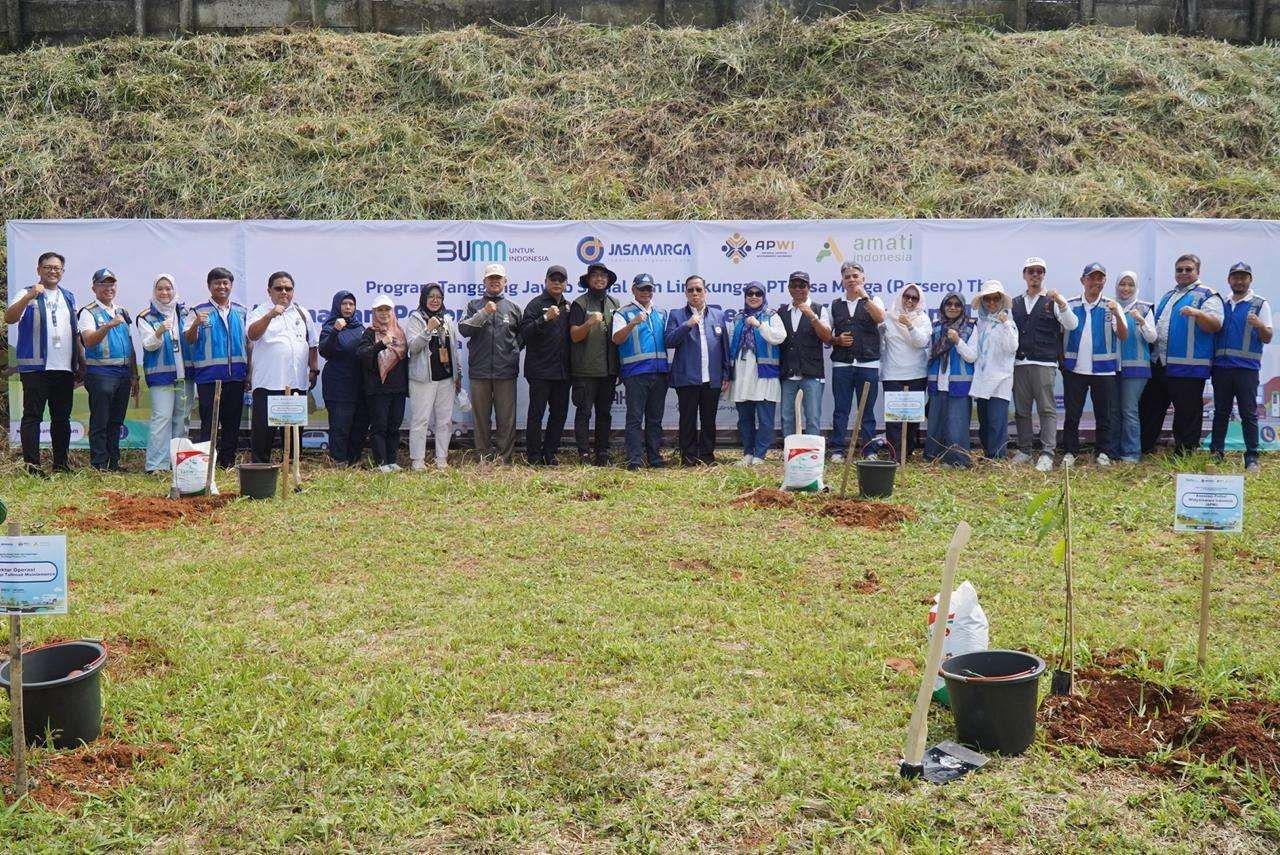Jasa Marga Serentak Tanam Ribuan Pohon di 23 Rest Area